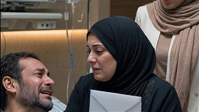 جوزي وهو بيموت مسك إيدي وفضل يبكي