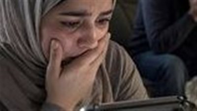 اخويا الصغير كل ما يجي يذاكر مع ابني