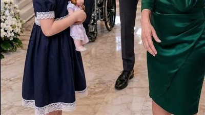 عدتُ إلى بيتي بعد مهمة عمل استمرت ثلاثة أيام