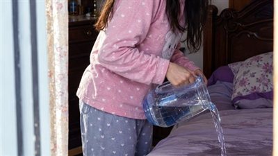 بنتي سنها 17 سنه ولسه عندها تبول لا ارادي