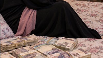 قبضت الجمعية بـ ١٠٠ الف جنيه ج 1 حكايات مني السيد حصري