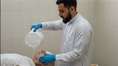 وأنا بغسل الميت لفت نظري صباعه المرفوع 